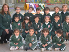 4 años B