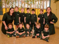 3 años B